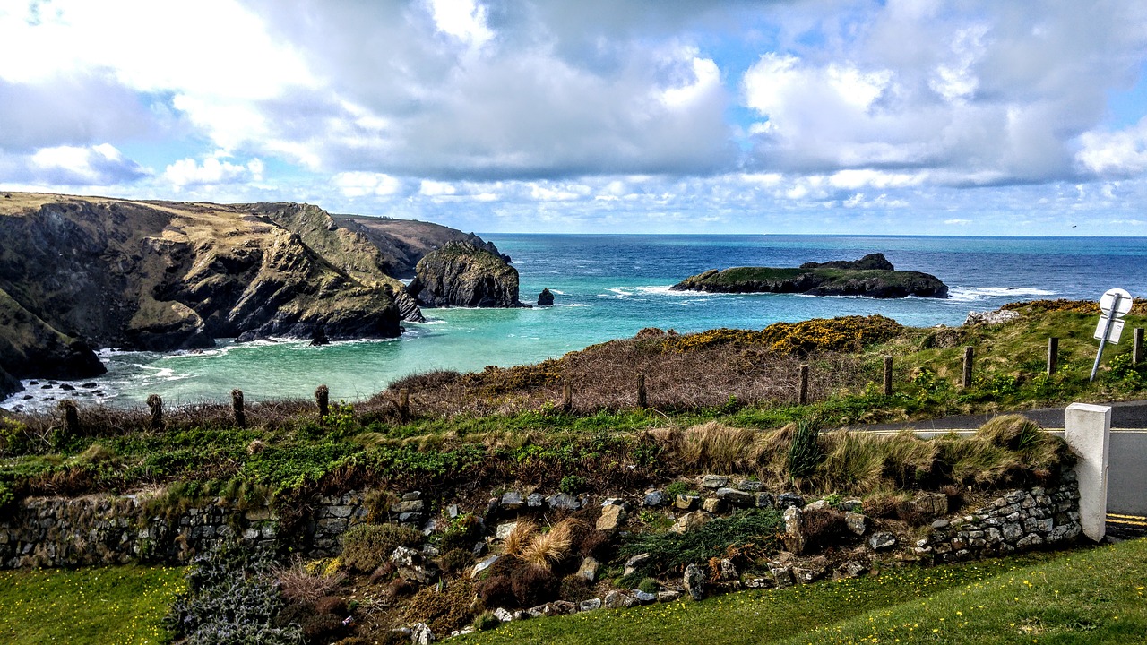 5 Must Visit Fishing Villages in Cornwall, England - How To Detect